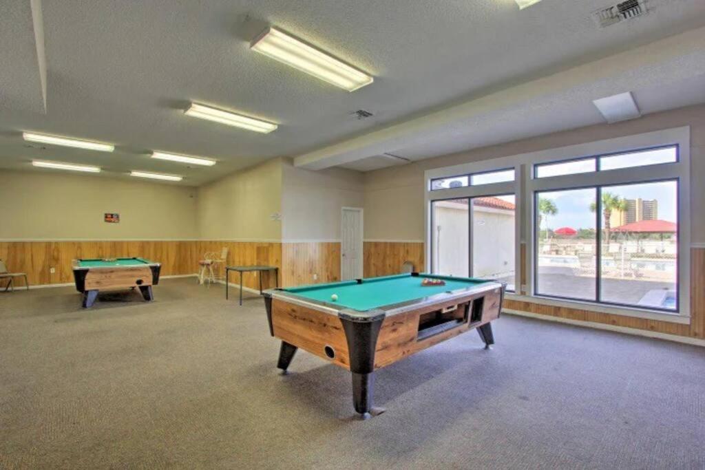 Cheerful 1-Bedroom Townhouse With Spacious Loft パナマシティービーチ エクステリア 写真