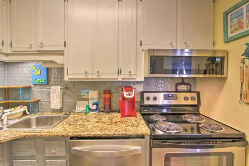 Cheerful 1-Bedroom Townhouse With Spacious Loft パナマシティービーチ エクステリア 写真
