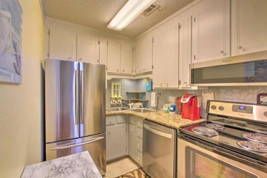 Cheerful 1-Bedroom Townhouse With Spacious Loft パナマシティービーチ エクステリア 写真